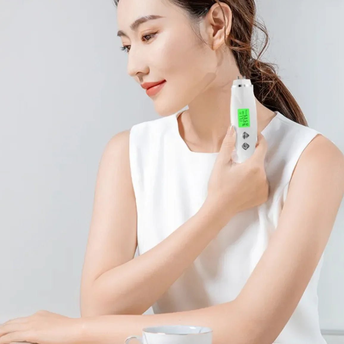 USB Rechargeable Skin Detector - Catch Cards