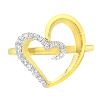 Anillo de oro amarillo de 10 quilates con diamantes de 1/10 ct en forma de corazón (KL, I1-I2)