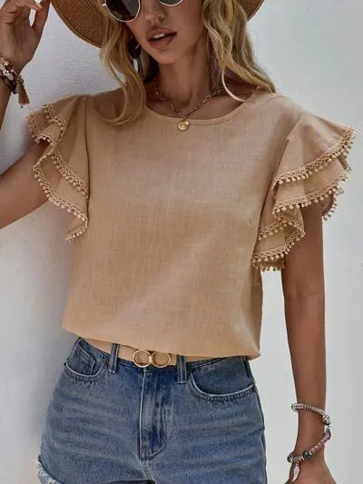 Blusa con mangas cortas y volantes Denise