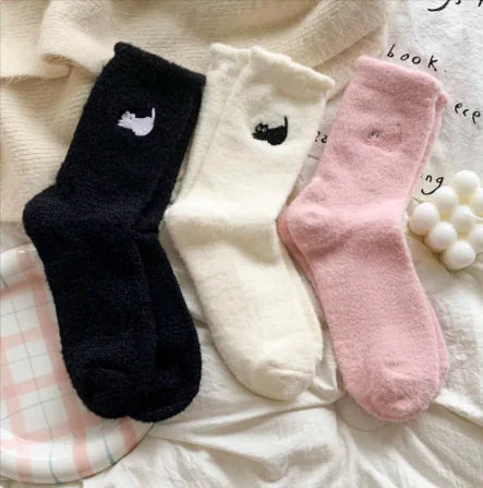 Women’s Thickened Plus Velvet Mid-Calf Warm Socks