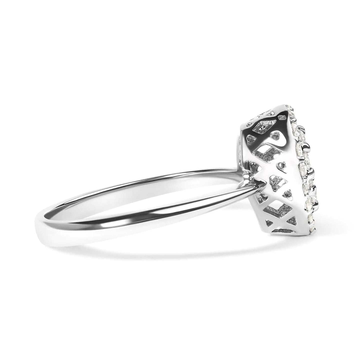 Anillo de compromiso en forma de pera con halo y racimo de diamantes cultivados en laboratorio de 3/8 quilates en plata de ley 925 (color GH, claridad VS2-SI1) - Talla 7