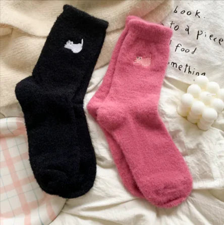 Women’s Thickened Plus Velvet Mid-Calf Warm Socks