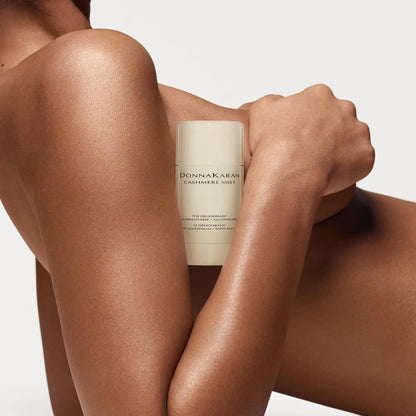 Donna Karan Cashmere Mist alumiiniumivaba deodorantpulk naistele, 100% alumiiniumi- ja alkoholivaba, 1,7 untsi.