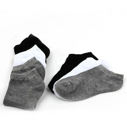 Breathable Sports Socks US These socks are designed with advanced moisture-wicking technology to keep your feet comfortable and dry, no matter how intense your training session gets.