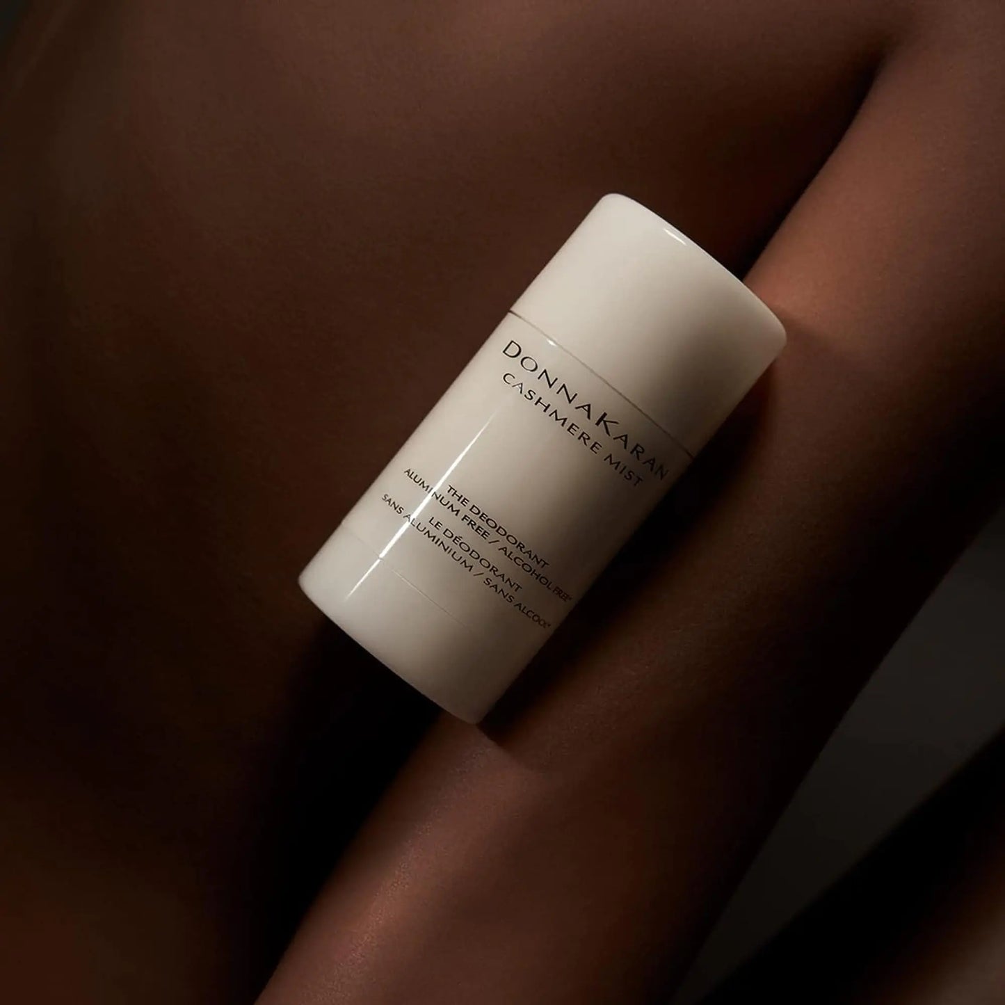 Donna Karan Cashmere Mist alumiiniumivaba deodorantpulk naistele, 100% alumiiniumi- ja alkoholivaba, 1,7 untsi.