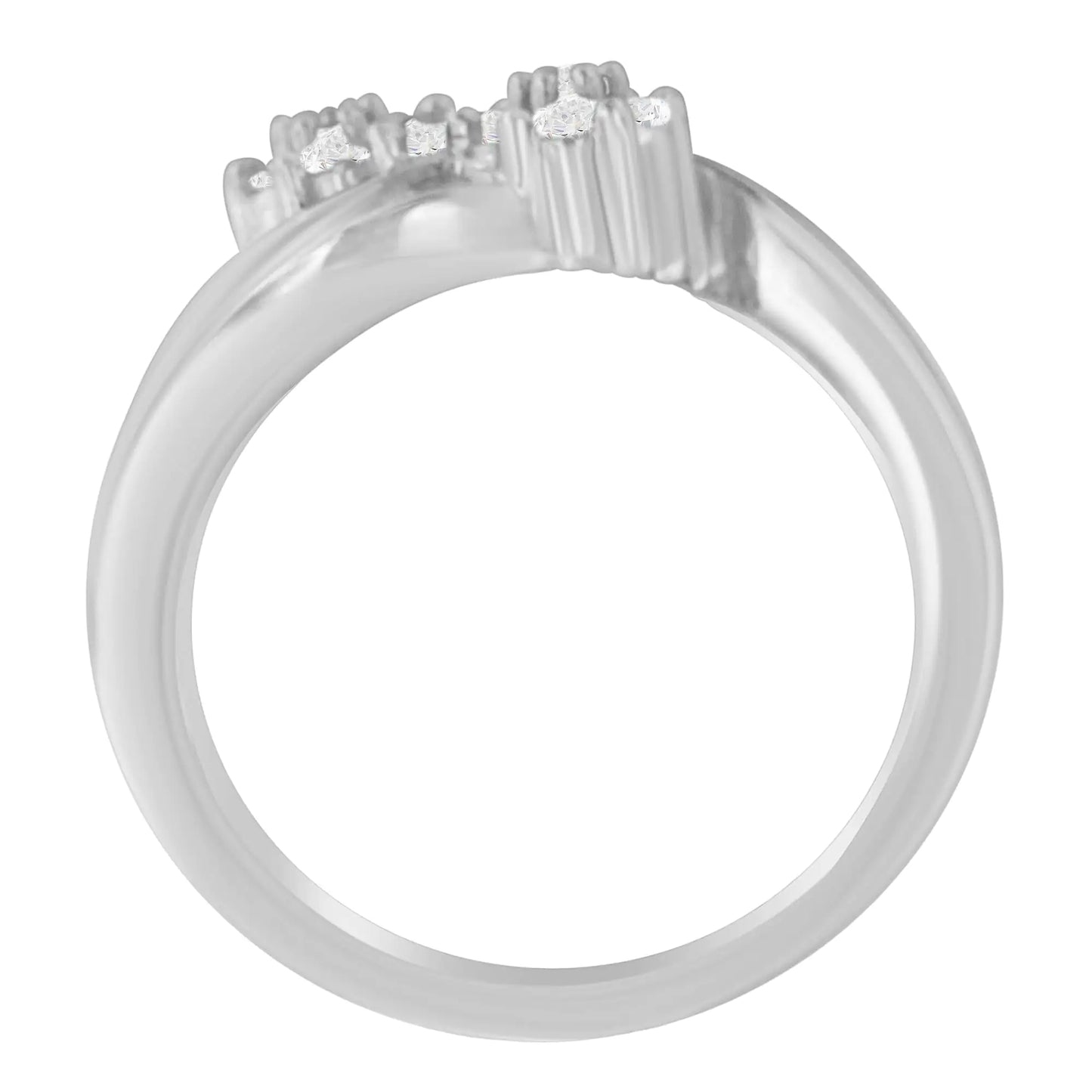 Anillo de oro blanco de 14 quilates con diamantes redondos y baguette (1/2 ct, color HI, claridad I1-I2)