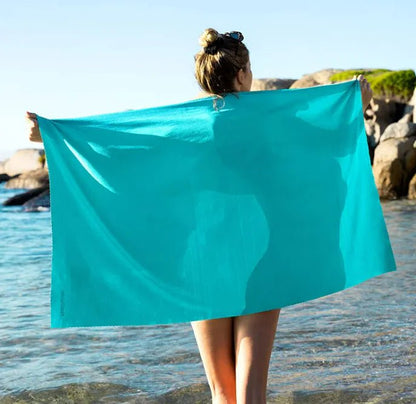 Naturehike Quick - Drying Pocket Towel - Catch Cards