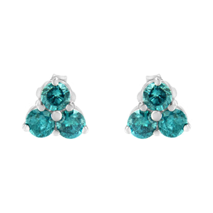 Aretes tipo botón con trío de diamantes azules tratados en oro blanco de 14 kt (1 1/3 ct, azules)