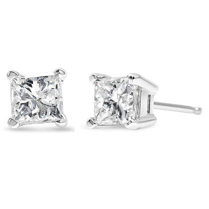 Aretes solitarios clásicos de 4 puntas con diamantes cuadrados casi incoloros de talla princesa de 1/2 ct en oro blanco de 14 quilates (color JK, claridad I1-I2)